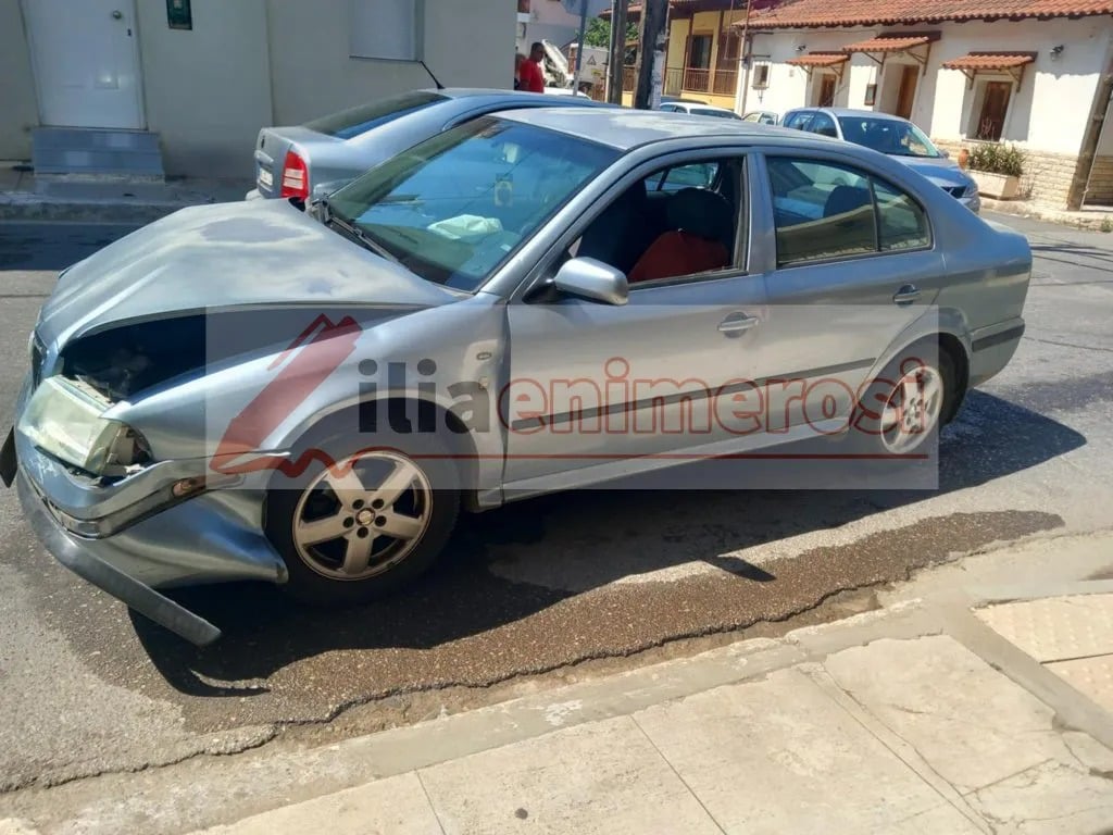 Σφοδρή σύγκρουση αυτοκινήτων στην Αμαλιάδα: Τούμπαρε το ένα, δύο γυναίκες απεγκλωβίστηκαν 11 Σφοδρή σύγκρουση αυτοκινήτων στην Αμαλιάδα: Τούμπαρε το ένα, δύο γυναίκες απεγκλωβίστηκαν