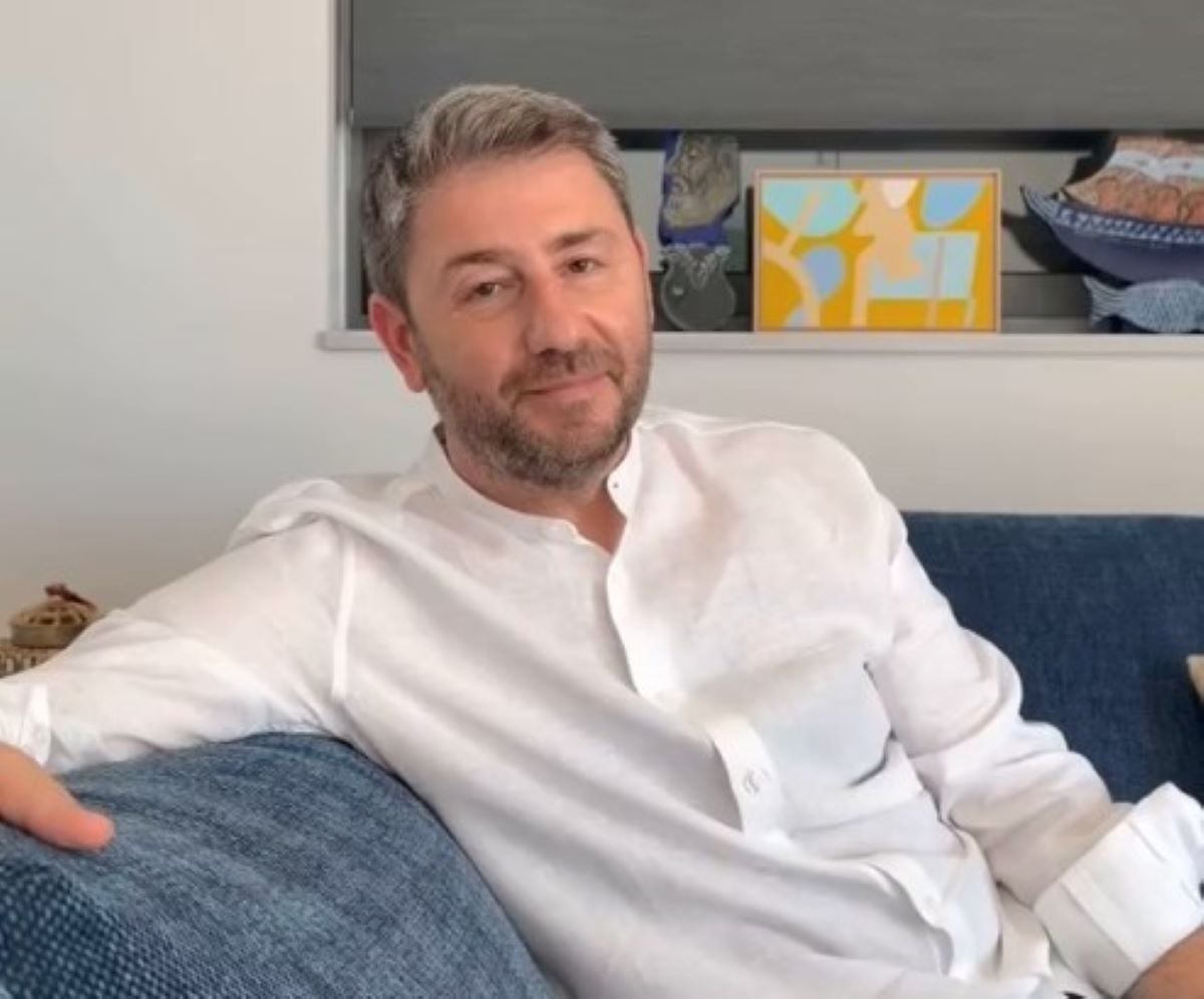 Νίκος Ανδρουλάκης: Βίντεο στο TikTok με ποδοσφαιρικό challenge μνήμης – «Θυμάστε και εσείς τον Λέτσκοφ;»