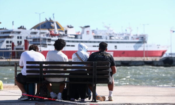 Άρση απαγορευτικού: Κανονικά τα δρομολόγια πλοίων από Πειραιά, Ραφήνα και Λαύριο