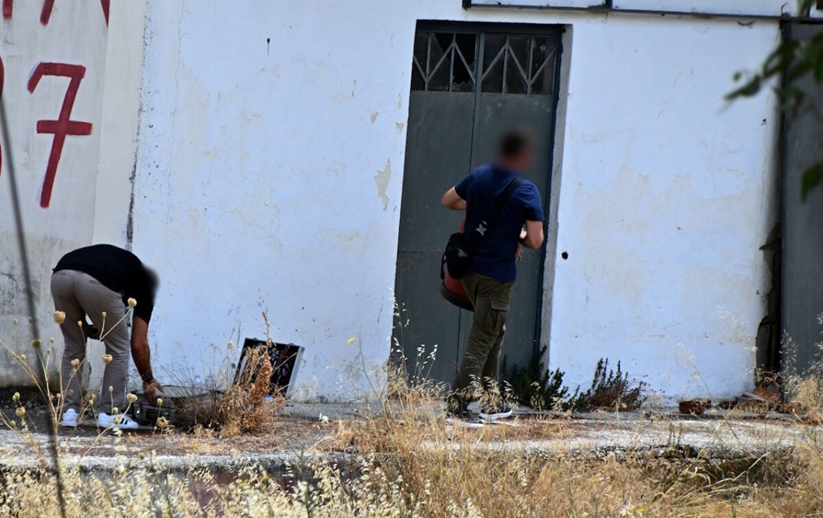 Άργος: Συγκλονίζει η μητέρα του 20χρονου που δέχτηκε 13 σφαίρες από αστυνομικούς – «Τον σκοτώσανε, με μηχανήματα λειτουργεί το σώμα του»