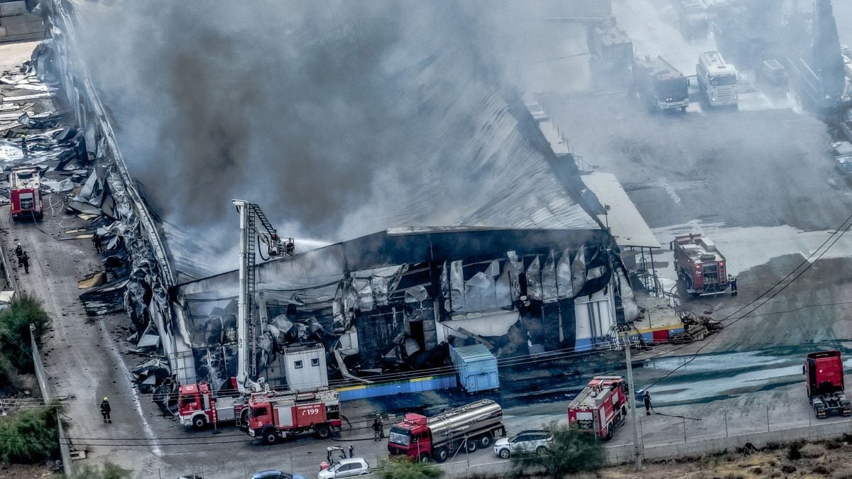 Φωτιά στον Ασπρόπυργο: Με εγκαύματα έως 90% ο 41χρονος και ο 54χρονος που νοσηλεύονται στο ΚΑΤ 1 Φωτιά στον Ασπρόπυργο: Με εγκαύματα έως 90% ο 41χρονος και ο 54χρονος που νοσηλεύονται στο ΚΑΤ