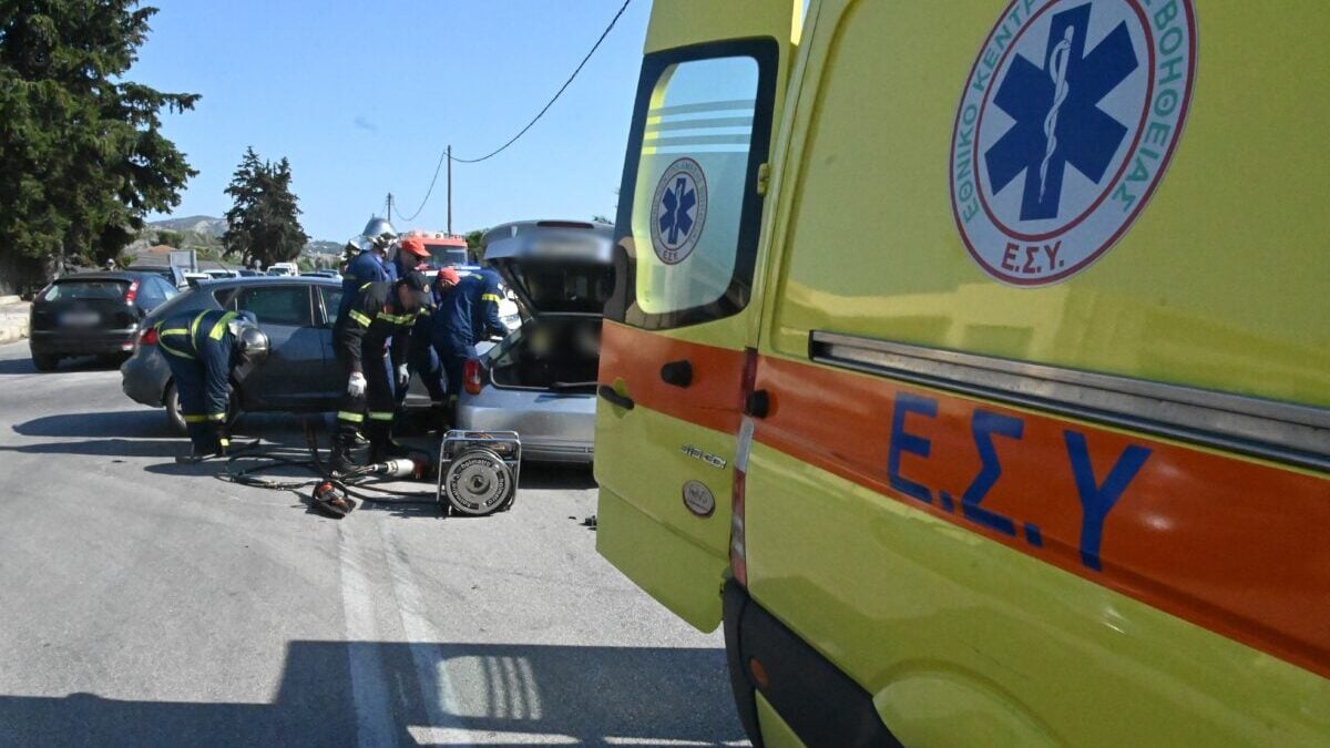 Τροχαίο στη Χαλκιδική με 5 τραυματίες, ανάμεσά τους 3 παιδιά 1 Τροχαίο στη Χαλκιδική με 5 τραυματίες, ανάμεσά τους 3 παιδιά