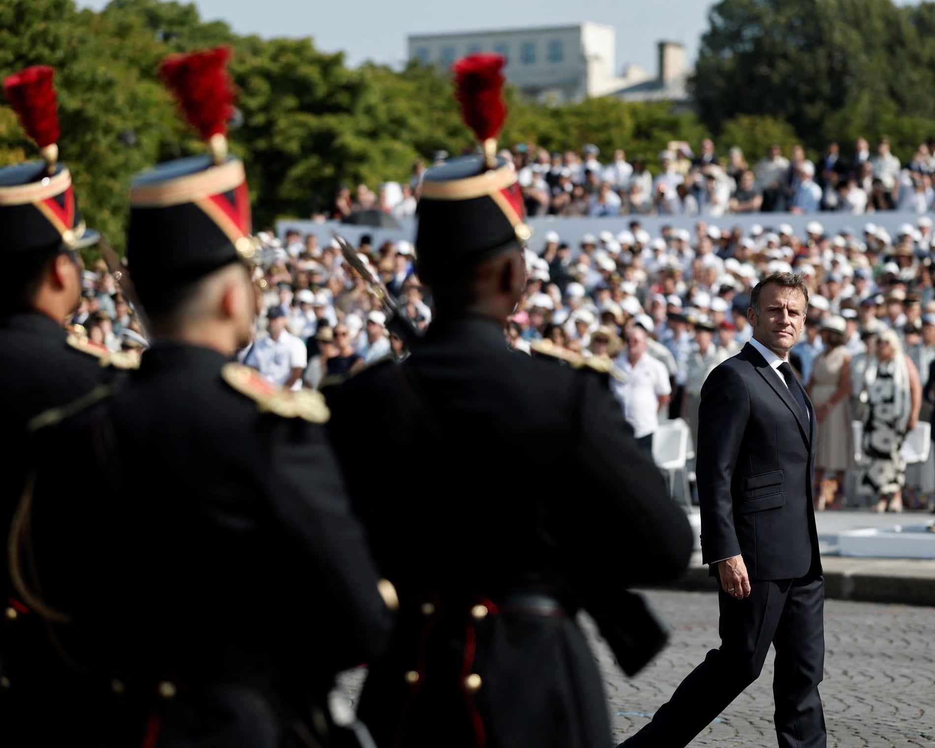 Ημέρα της Βαστίλης: Μακρόν στην XXL παρέλαση στο Παρίσι – Μήνυμα ισχύος για την «ευρωπαϊκή αφύπνιση»