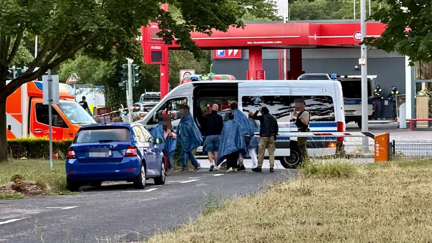 Ένοπλος κρατά όμηρο γυναίκα μέσα σε σούπερ μάρκετ στο Βερολίνο