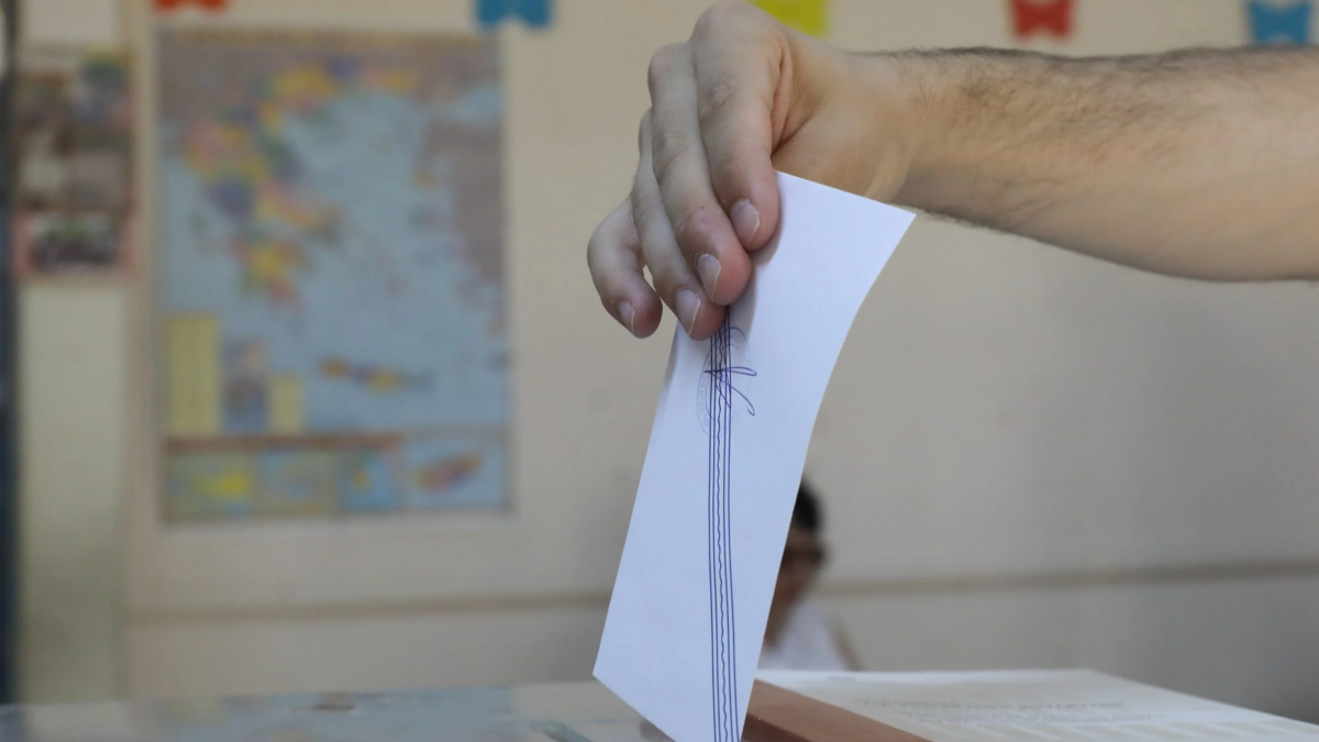 Δημοσκόπηση Interview: ΝΔ στο 26,8% – 11 μονάδες διαφορά από την ΕΛΑΣ 2 Δημοσκόπηση Interview: ΝΔ στο 26,8% – 11 μονάδες διαφορά από την ΕΛΑΣ