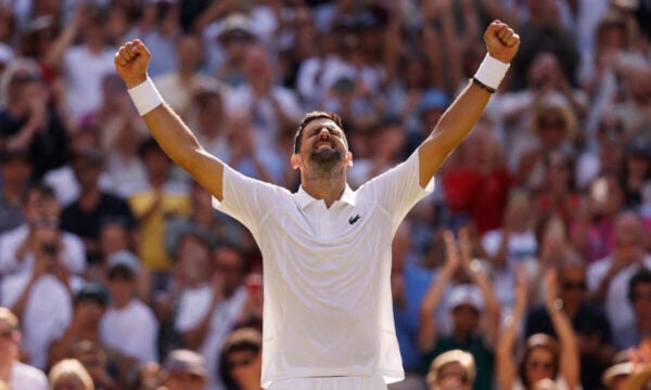 Νόβακ Τζόκοβιτς έγραψε ιστορία στο Wimbledon, ισοφαρίζοντας τον Ρότζερ Φέντερερ