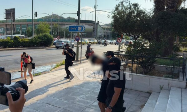 Σταύρος Γεωργίου: Στην Ευελπίδων ο 28χρονος καθ’ ομολογίαν δράστης της δολοφονίας του ποινικολόγου