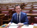 Ο Παναγιώτης Δουδωνής τραγούδησε σε ταβέρνα την «Παράξενη κοπέλα»