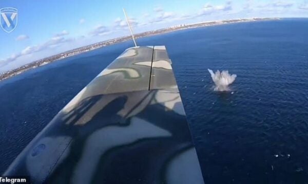 Βίντεο με Ουκρανό σκοπευτή να καταρρίπτει ρωσικά drones μέσα από ανοιχτό πιλοτήριο