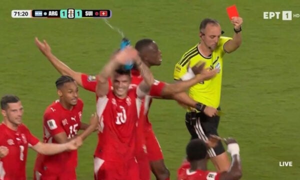 IFAB αλλάζει κανονισμό μετά την αποβολή του Εμπολό στο Αργεντινή – Ελβετία