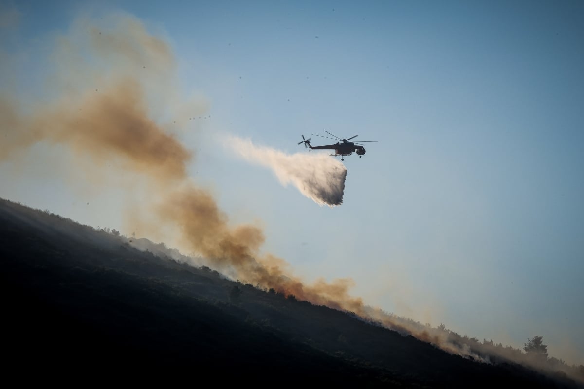 Φωτιά στη Νέα Κερασιά Θεσσαλονίκης – Συνδρομή και από δύο ελικόπτερα