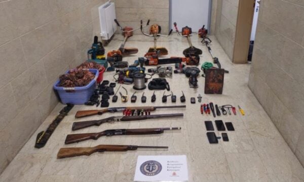 Μεσσηνία: Κοινοτάρχης, ο αδερφός του και ένας πυροσβέστης εκβίαζαν αγρότες και έβαζαν φωτιές