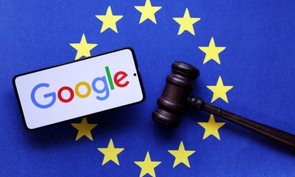 Google: Πρόστιμο 890 εκατ. ευρώ από την ΕΕ για παραβίαση κανόνων ανταγωνισμού
