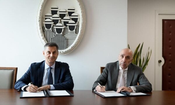Υπογραφή Μνημονίου Συνεργασίας μεταξύ Υπουργείου Εξωτερικών και ΕΒΕΑ για την ενίσχυση της ελληνικής επιχειρηματικότητας στις διεθνείς αγορές