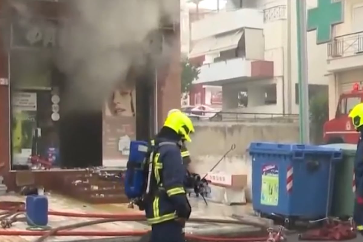 Θεσσαλονίκη: Φωτιά σε υπόγειο φαρμακείου στον Εύοσμο – Πρόλαβε να βγει η φαρμακοποιός