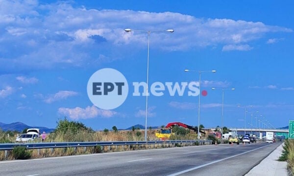 Έβρος: Σοβαρό τροχαίο με παράνομους μετανάστες – Επιχείρηση απεγκλωβισμού