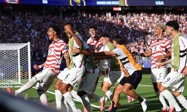 ΗΠΑ – Βοσνία 2-0: Στους 16 του Μουντιάλ οι Αμερικανοί του Ποτσετίνο με 10 παίκτες