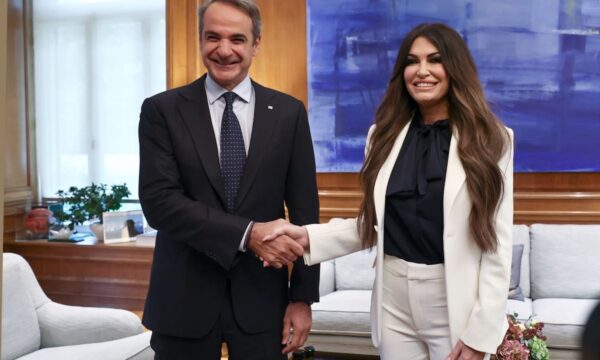 Μητσοτάκης: Δείπνο στο Μέγαρο Μαξίμου προς τιμήν της Κίμπερλι Γκιλφόιλ