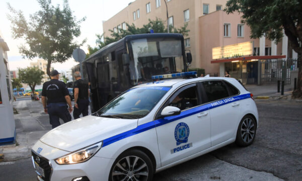 Παναθηναϊκός: Συνελήφθησαν 10 οργανωμένοι οπαδοί – Κατηγορούνται για απόπειρα ανθρωποκτονίας, ληστεία και εκβίαση