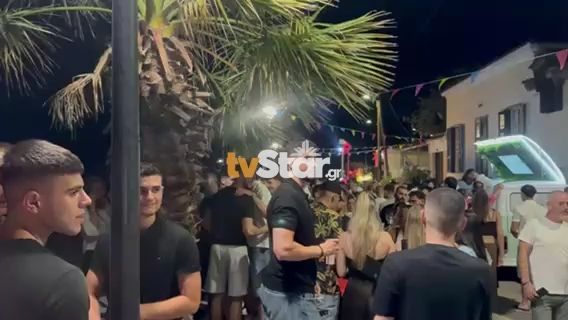 Πλήθος κόσμου στο Street Food Festival της Αγίας Μαρίνας