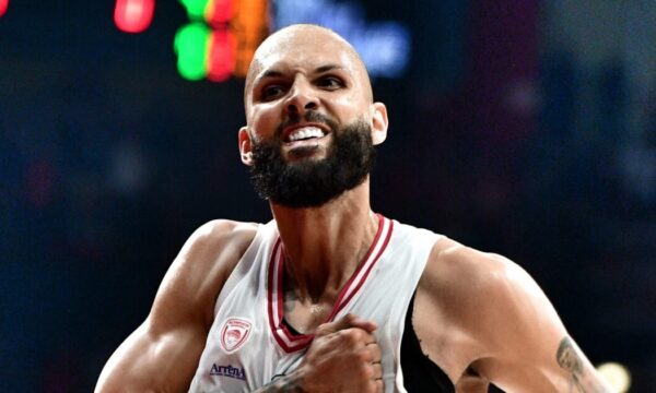 Εβάν Φουρνιέ MVP της σεζόν στη Greek Basketball League