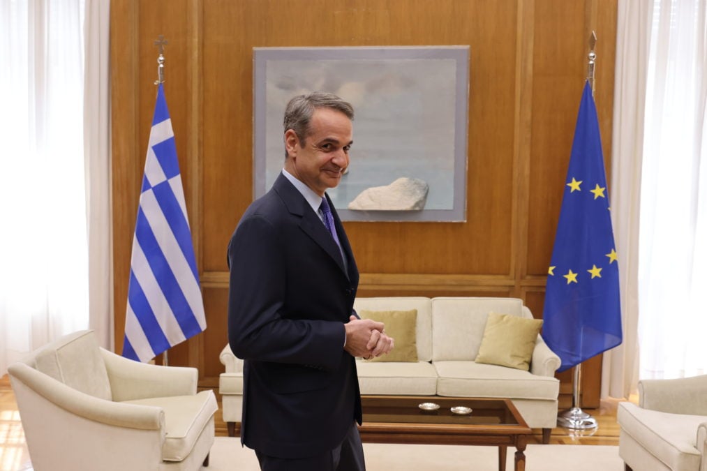 Κυριάκος Μητσοτάκης συνάντησε τον πρώην πρόεδρο της Σενεγάλης, Μάκι Σαλ, στο Μέγαρο Μαξίμου – Στο επίκεντρο η υποψηφιότητά του για τον ΟΗΕ 1 Κυριάκος Μητσοτάκης συνάντησε τον πρώην πρόεδρο της Σενεγάλης, Μάκι Σαλ, στο Μέγαρο Μαξίμου – Στο επίκεντρο η υποψηφιότητά του για τον ΟΗΕ