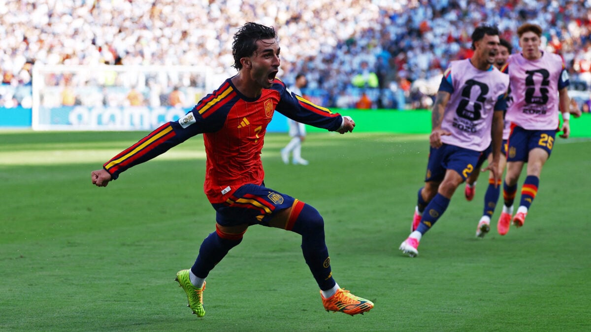 Ισπανία – Αργεντινή 1-0: Φερνάν Τόρες λύτρωσε τη «ρόχα» στην παράταση και της έδωσε το δεύτερο Μουντιάλ στην ιστορία της 1 Ισπανία – Αργεντινή 1-0: Φερνάν Τόρες λύτρωσε τη «ρόχα» στην παράταση και της έδωσε το δεύτερο Μουντιάλ στην ιστορία της