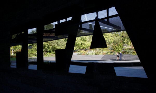 UEFA: Η FIFA δεν μπορεί να συνεχίσει να χρησιμοποιεί το άθλημά μας για να πλουτίζει η ίδια και οι συνεργάτες της