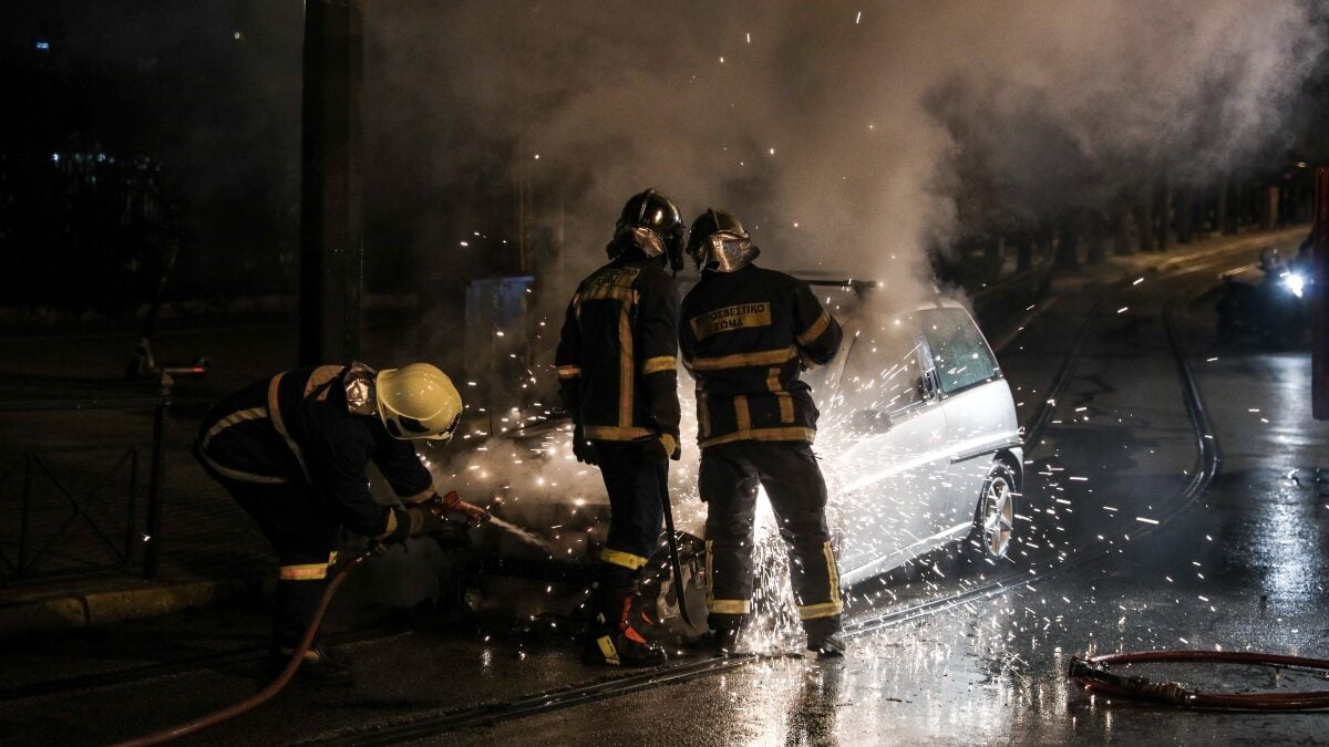 Θεσσαλονίκη: Εντοπίστηκε σορός δίπλα από αυτοκίνητο που πήρε φωτιά στο Ωραιόκαστρο 1 Θεσσαλονίκη: Εντοπίστηκε σορός δίπλα από αυτοκίνητο που πήρε φωτιά στο Ωραιόκαστρο