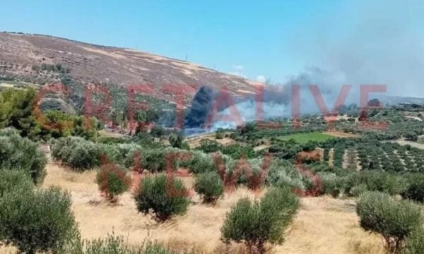 Φωτιά στην Κνωσό – Προληπτική εκκένωση του αρχαιολογικού χώρου