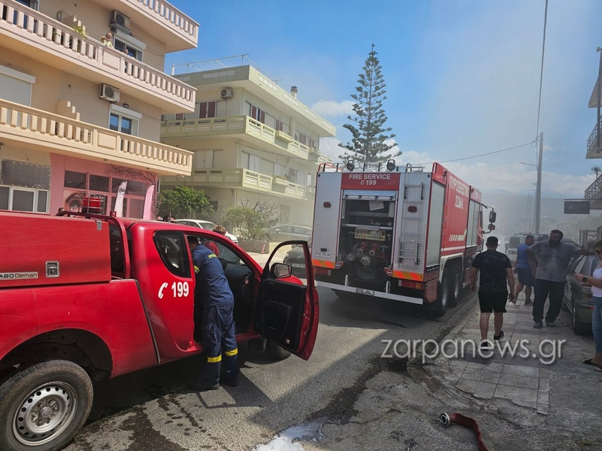 Φωτιά στα Χανιά: Κάηκε σπίτι πρώτου ορόφου, οι φλόγες επεκτάθηκαν σε αποθήκη χαρτικών 11 Χανιά