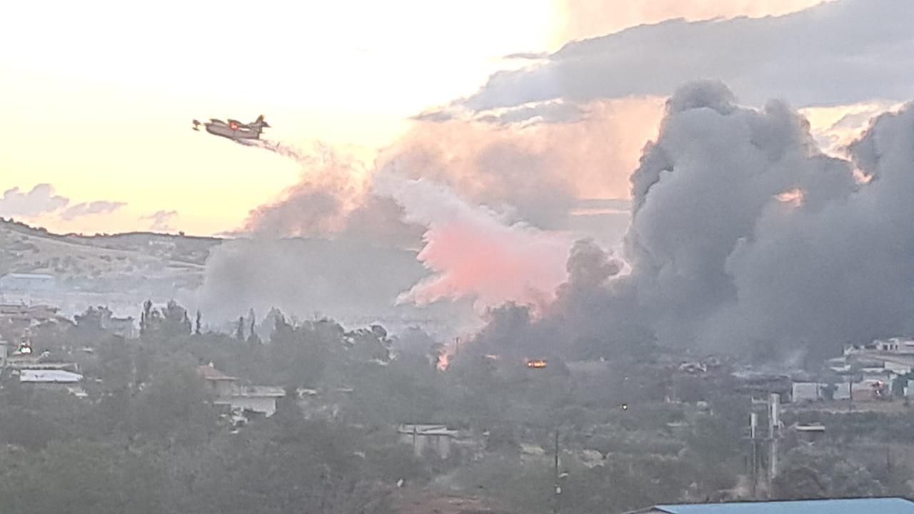 Φωτιά στο Ωραιόκαστρο: Πυρκαγιά στο εργοστάσιο ανακύκλωσης, κάηκαν παραπήγματα – Μηνύματα του 112 και εκκενώσεις 9 Φωτιά στο Ωραιόκαστρο: Πυρκαγιά στο εργοστάσιο ανακύκλωσης, κάηκαν παραπήγματα – Μηνύματα του 112 και εκκενώσεις