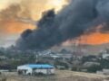 Φωτιά στο Ωραιόκαστρο: Πυρκαγιά στο εργοστάσιο ανακύκλωσης, κάηκαν παραπήγματα – Μηνύματα του 112 και εκκενώσεις