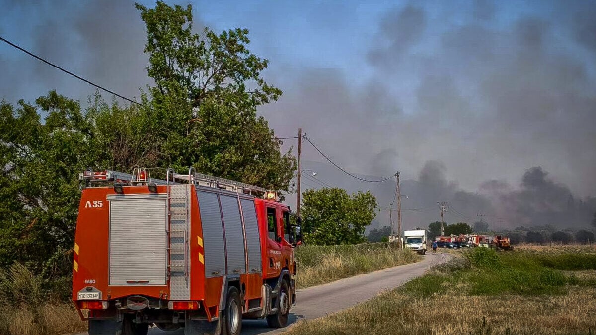 Φωτιά στη Χαλκιδική στην περιοχή Παράδεισος: Επίγειες δυνάμεις στο σημείο 1 Φωτιά στη Χαλκιδική στην περιοχή Παράδεισος: Επίγειες δυνάμεις στο σημείο