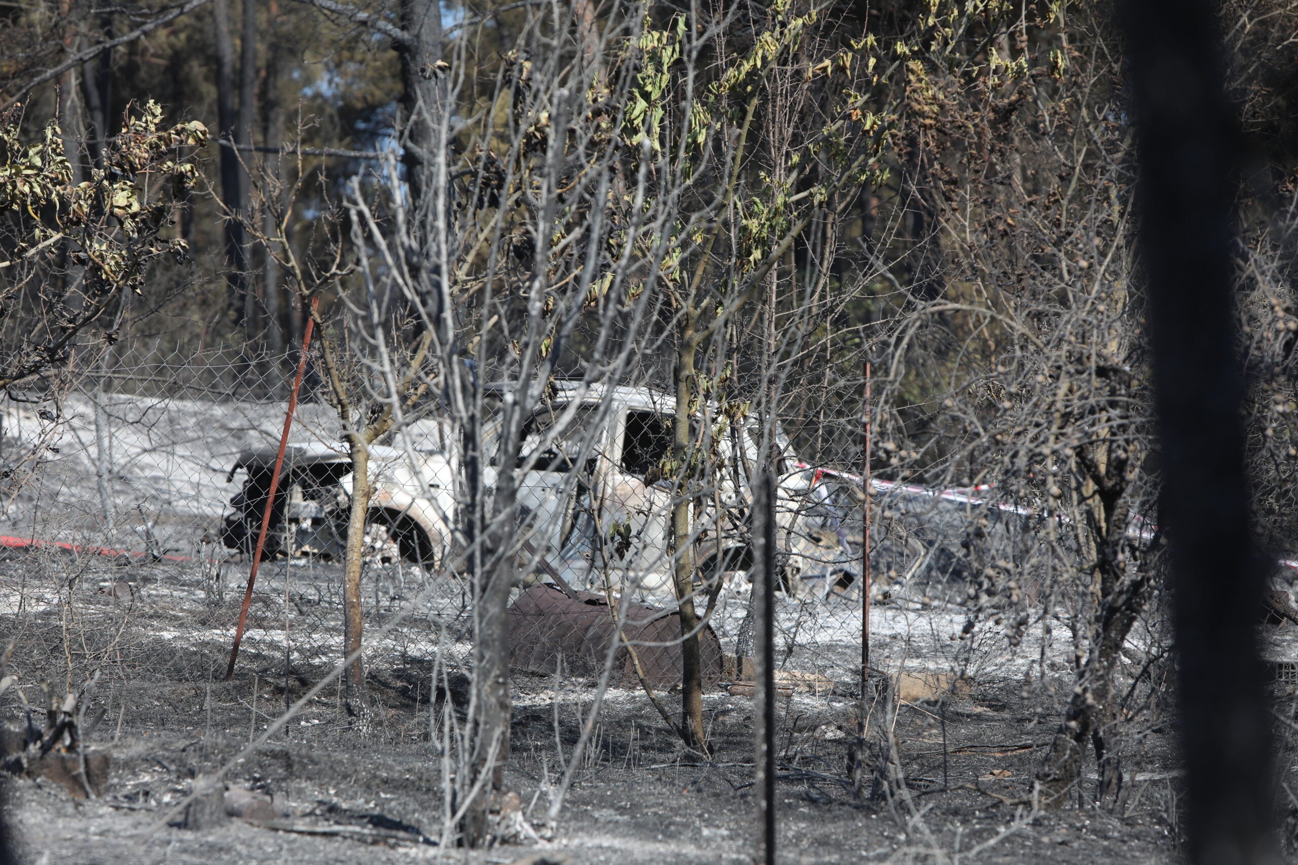 Φωτιά στο Ωραιόκαστρο: Η σορός του 12χρονου βρέθηκε μέσα στη ντουλάπα – Παραμένει στο νοσοκομείο με εγκαύματα η μητέρα του