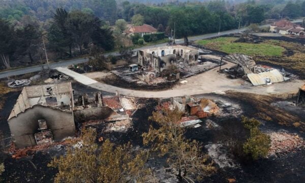 Γαλλία: Τέταρτο μεγάλο κύμα καύσωνα – Τιτάνια μάχη με τις φλόγες στο Μπορντό