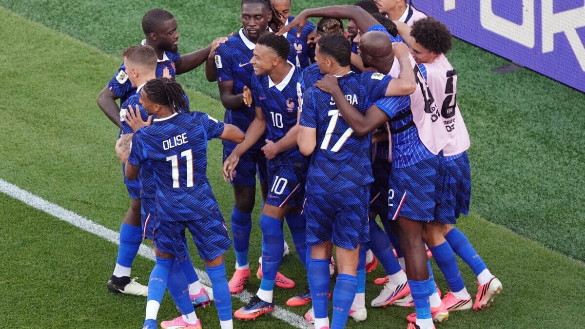 Παραγουάη – Γαλλία 0-1: Εμπαπέ και Ντουέ έδωσαν την πρόκριση για τους «8» του Μουντιάλ 1 Παραγουάη – Γαλλία 0-1: Εμπαπέ και Ντουέ έδωσαν την πρόκριση για τους «8» του Μουντιάλ