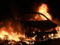 Φλεγόμενο αμάξι κυνηγούσε τους οδηγούς – Vid