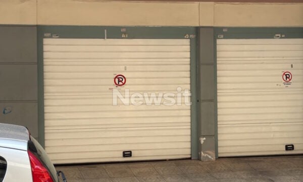 Πειραιάς: Κατέρρευσε η μητέρα της 27χρονης μετά την τραγωδία με το ζευγάρι στο γκαράζ: «Το κορίτσι μου το έχασα»