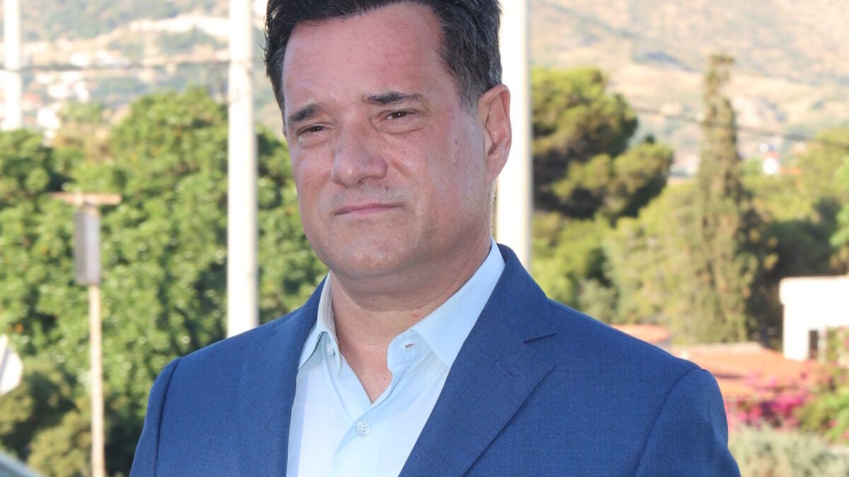 Άδωνις Γεωργιάδης για Στέλιο Ρόκκο: Η οδήγηση μηχανής χωρίς κράνος είναι απαράδεκτη 1 Άδωνις Γεωργιάδης για Στέλιο Ρόκκο: Η οδήγηση μηχανής χωρίς κράνος είναι απαράδεκτη