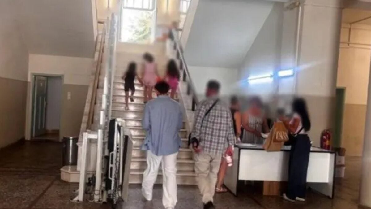 Ηράκλειο: Στη φυλακή ο 27χρονος μποξέρ που ταξίδεψε από τη Γερμανία και ξυλοκόπησε την πρώην του – «Ήθελε να της κάνει έκπληξη» είπε ο δικηγόρος του 1 Ηράκλειο: Στη φυλακή ο 27χρονος μποξέρ που ταξίδεψε από τη Γερμανία και ξυλοκόπησε την πρώην του – «Ήθελε να της κάνει έκπληξη» είπε ο δικηγόρος του