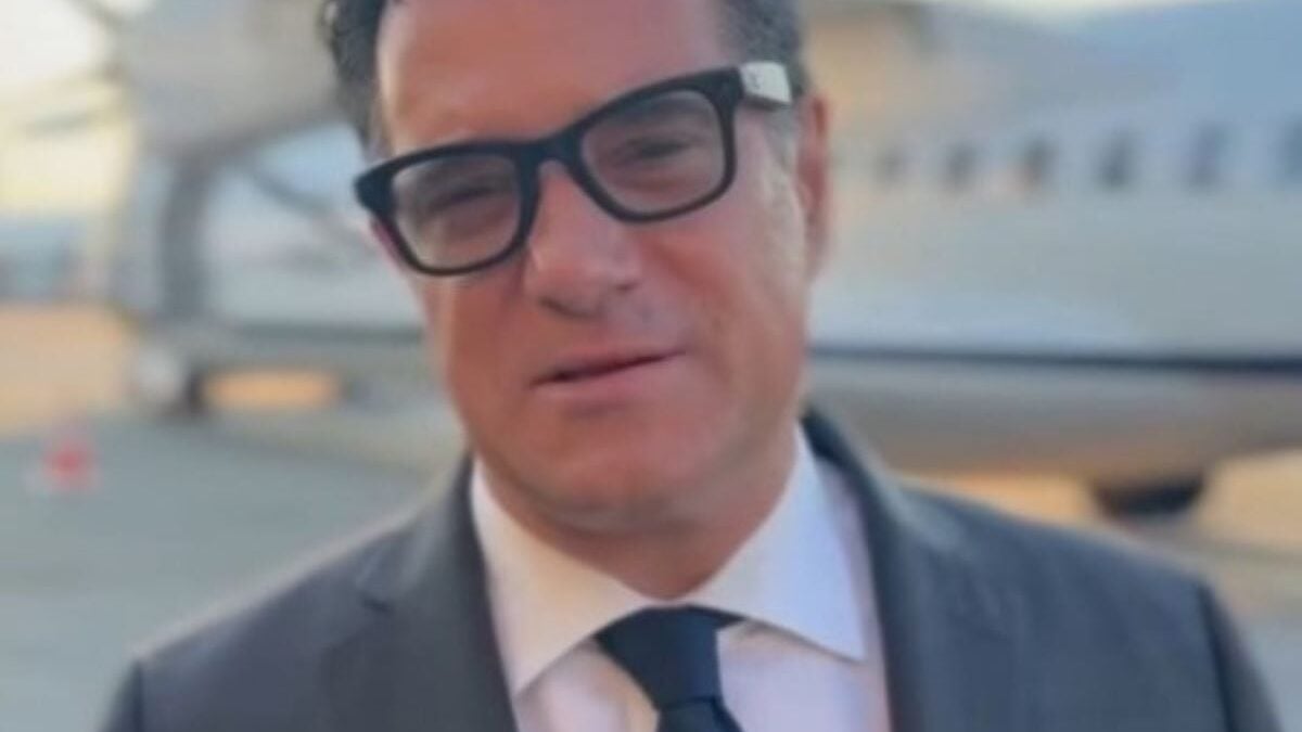 Γεωργιάδης για τα έξυπνα γυαλιά: «Είναι τα Meta2, τα διάλεξα διότι μου αρέσουν και κοστίζουν 600 ευρώ – Δεν κάνουν μυστική ή παράνομη εγγραφή» 1 Γεωργιάδης για τα έξυπνα γυαλιά: «Είναι τα Meta2, τα διάλεξα διότι μου αρέσουν και κοστίζουν 600 ευρώ – Δεν κάνουν μυστική ή παράνομη εγγραφή»