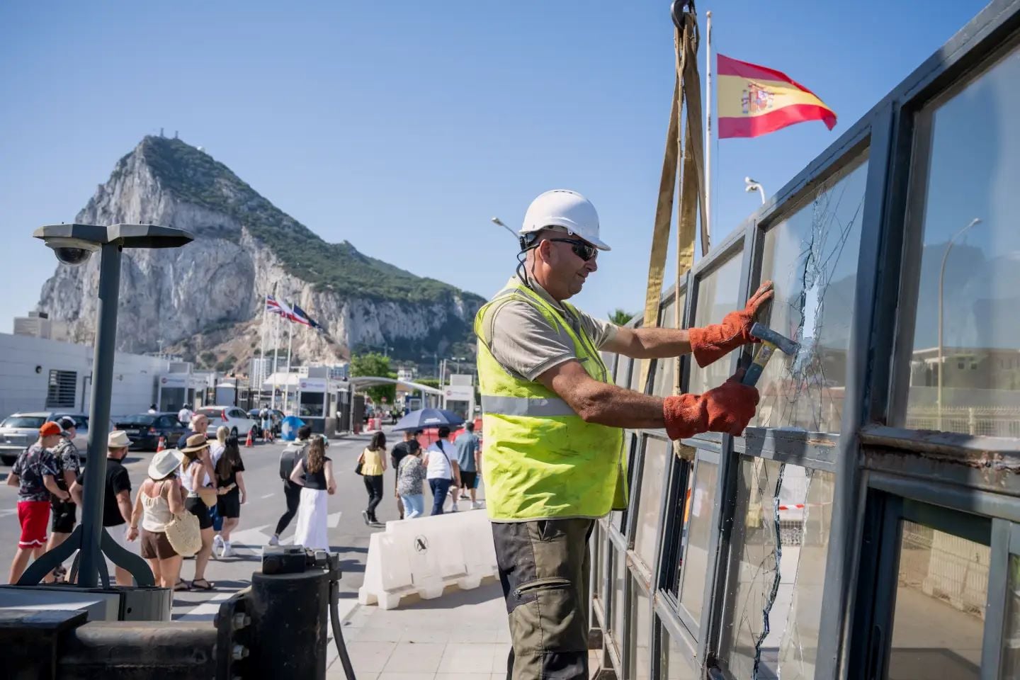 Γιβραλτάρ: Έπεσε ο φράχτης στα σύνορα με την Ισπανία έπειτα από 57 χρόνια – Τι αλλάζει με την ιστορική συμφωνία