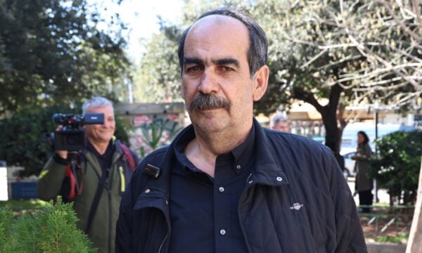«Φραπές»: Γιώργος Ξυλούρης σε δεύτερη δίκη για τη στάση του στην εξεταστική για τον ΟΠΕΚΕΠΕ
