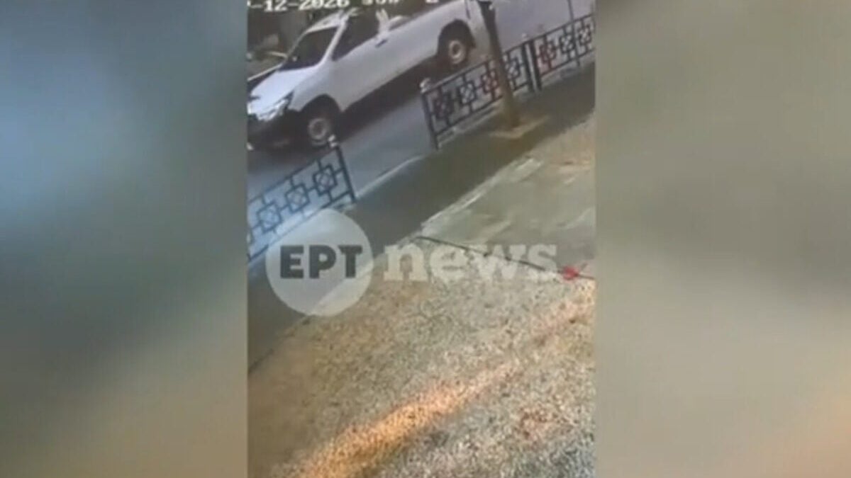 Φωτιά στο παλιό κτίριο του Μπάντμιντον στο Γουδί: Βίντεο ντοκουμέντο για τους τρεις συλληφθέντες 1 Φωτιά στο παλιό κτίριο του Μπάντμιντον στο Γουδί: Βίντεο ντοκουμέντο για τους τρεις συλληφθέντες