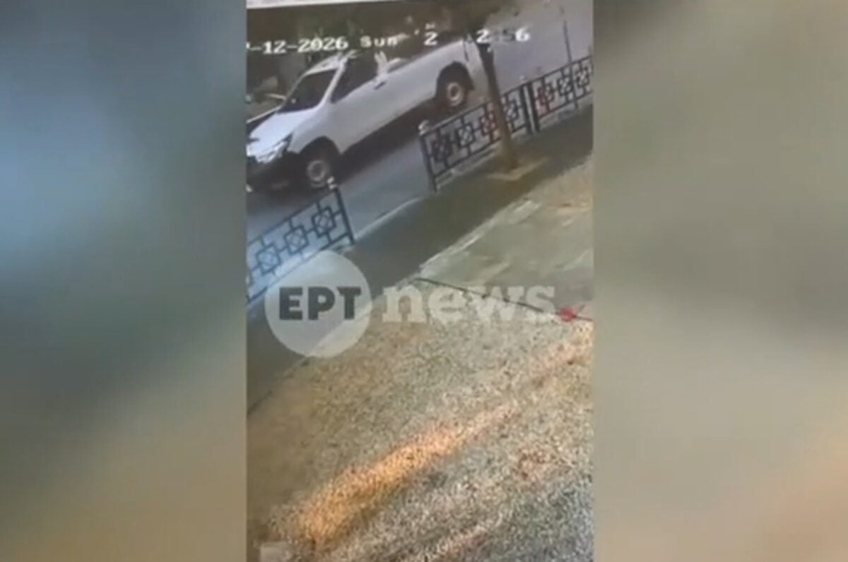 Φωτιά στο παλιό κτίριο του Μπάντμιντον στο Γουδί: Βίντεο ντοκουμέντο για τους τρεις συλληφθέντες