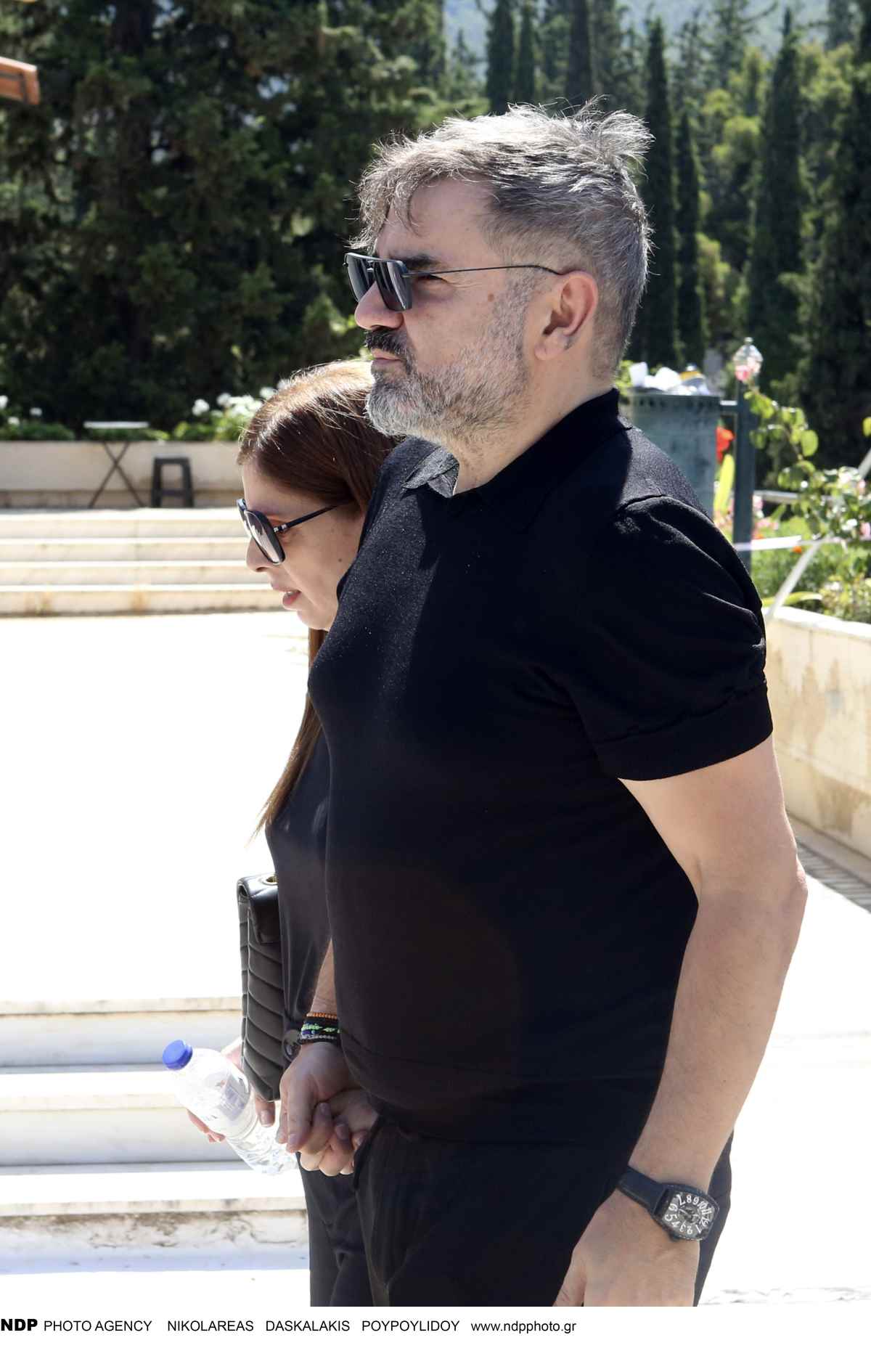 Τζένη Ζαχαροπούλου: Ποιοι βρέθηκαν στην κηδεία της και στο τελευταίο «αντίο» (Φωτογραφίες) 16 Γουμενίδης