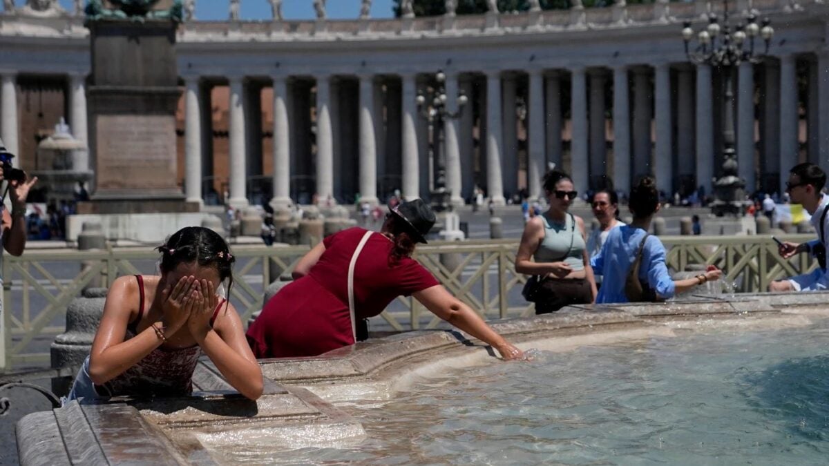 EuroMOMO: Περισσότεροι από 10.000 επιπλέον θάνατοι στην Ευρώπη από τον καύσωνα του Ιουνίου – Οι χώρες που επλήγησαν περισσότερο 1 EuroMOMO: Περισσότεροι από 10.000 επιπλέον θάνατοι στην Ευρώπη από τον καύσωνα του Ιουνίου – Οι χώρες που επλήγησαν περισσότερο