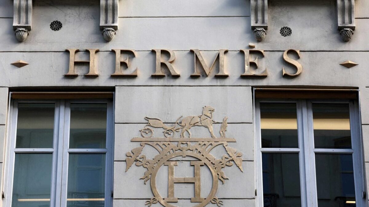 Hermès: Υπεραποδίδει στην Ελλάδα ο γαλλικός οίκος με ετήσιες πωλήσεις άνω των 26,5 εκατ. ευρώ 1 Hermès: Υπεραποδίδει στην Ελλάδα ο γαλλικός οίκος με ετήσιες πωλήσεις άνω των 26,5 εκατ. ευρώ