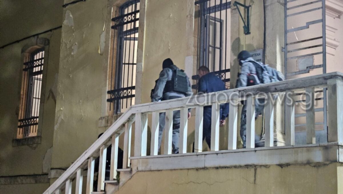 Μαφία της Κρήτης: Πάνω από 6 ώρες απολογούνταν ο ιατροδικαστής για «πειραγμένες» εκθέσεις – Αφέθηκε ελεύθερος με όρους
